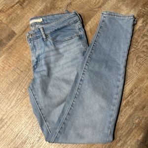 Levi’s 711 Skinny Women’s Jeans